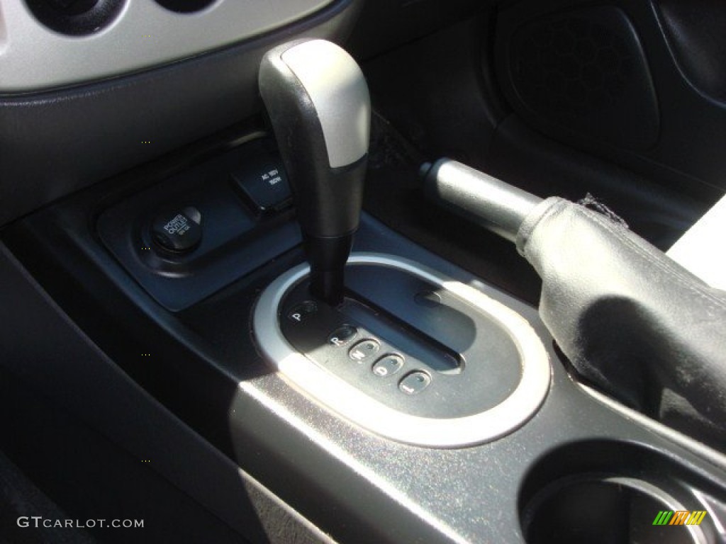 2005 Ford Escape Hybrid 4WD CVT Automatic Transmission Photo #63324795