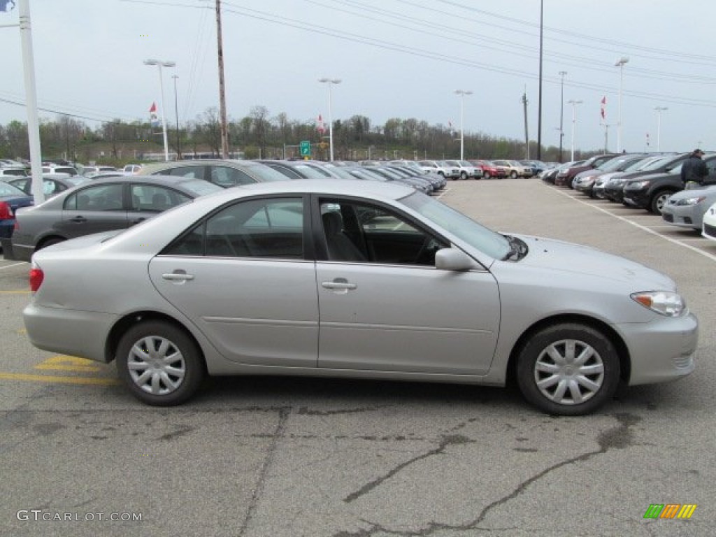 Lunar Mist Metallic 2005 Toyota Camry LE Exterior Photo #63330337