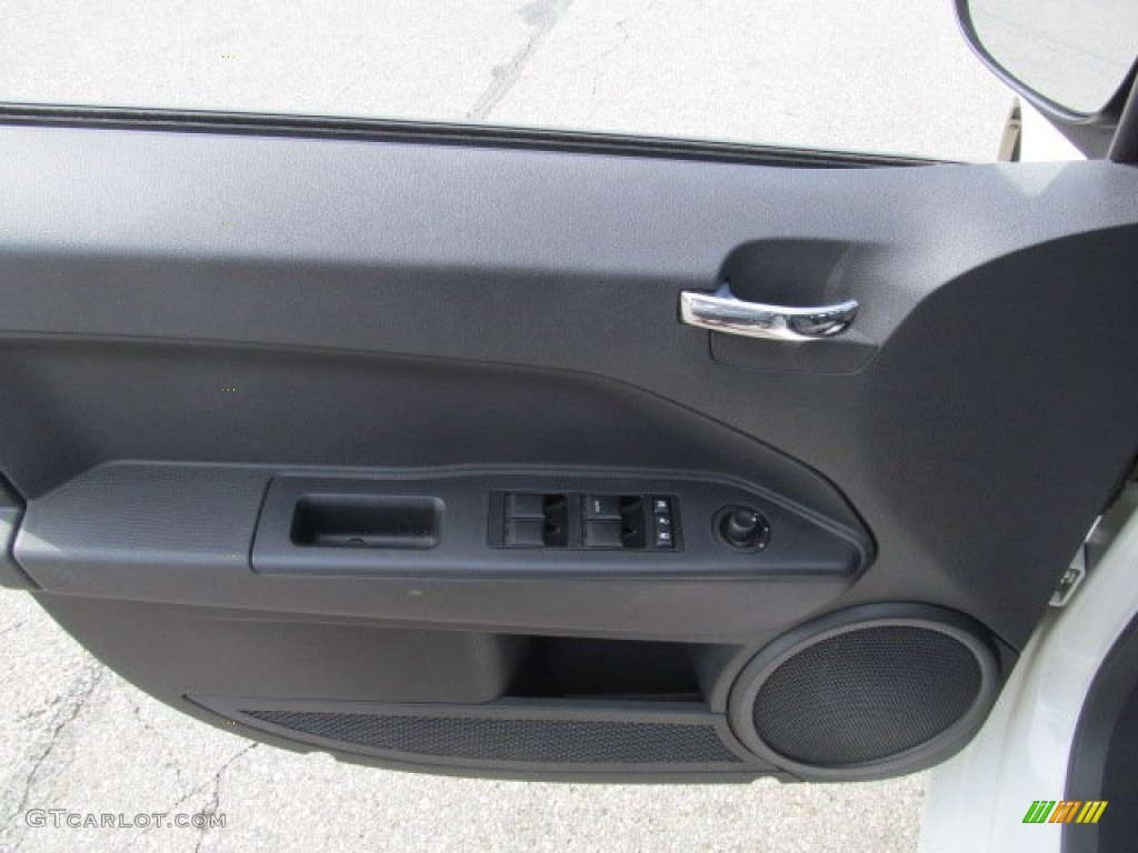 2008 Caliber SXT - Stone White / Dark Slate Gray photo #13