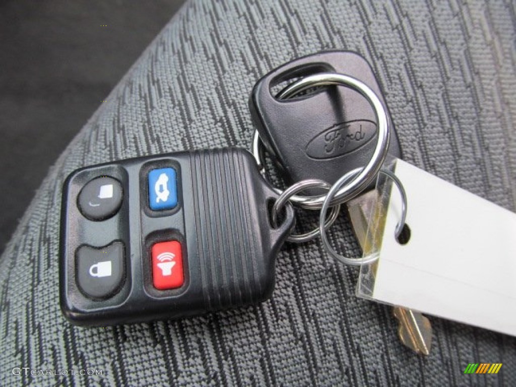 2003 Ford Escape XLT V6 4WD Keys Photo #63334573