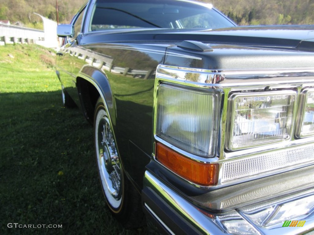 1983 DeVille Coupe - Midnight Sand Gray / Sand Gray photo #23