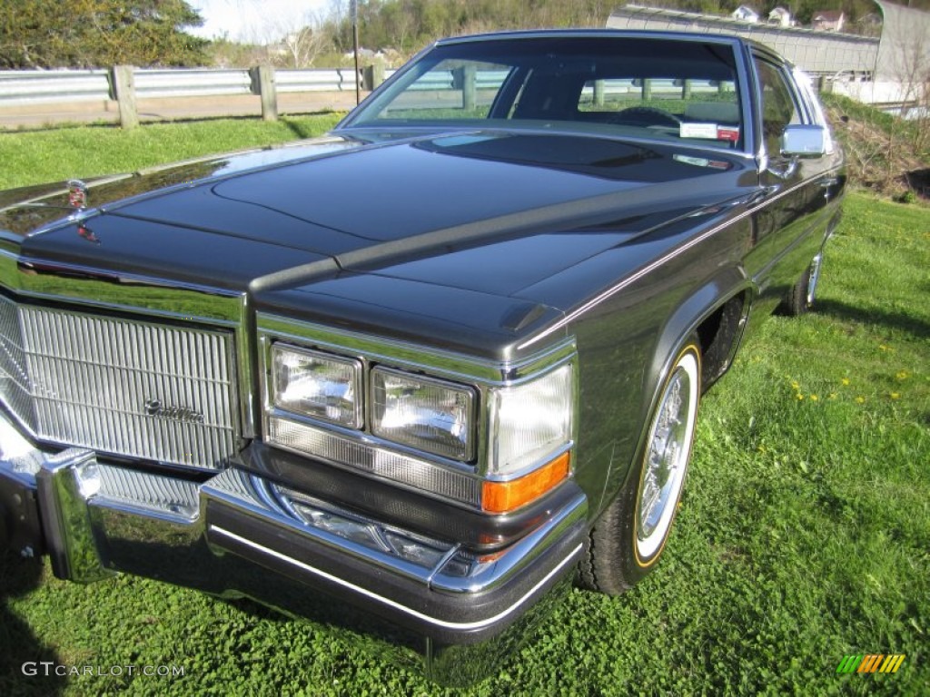 1983 DeVille Coupe - Midnight Sand Gray / Sand Gray photo #26