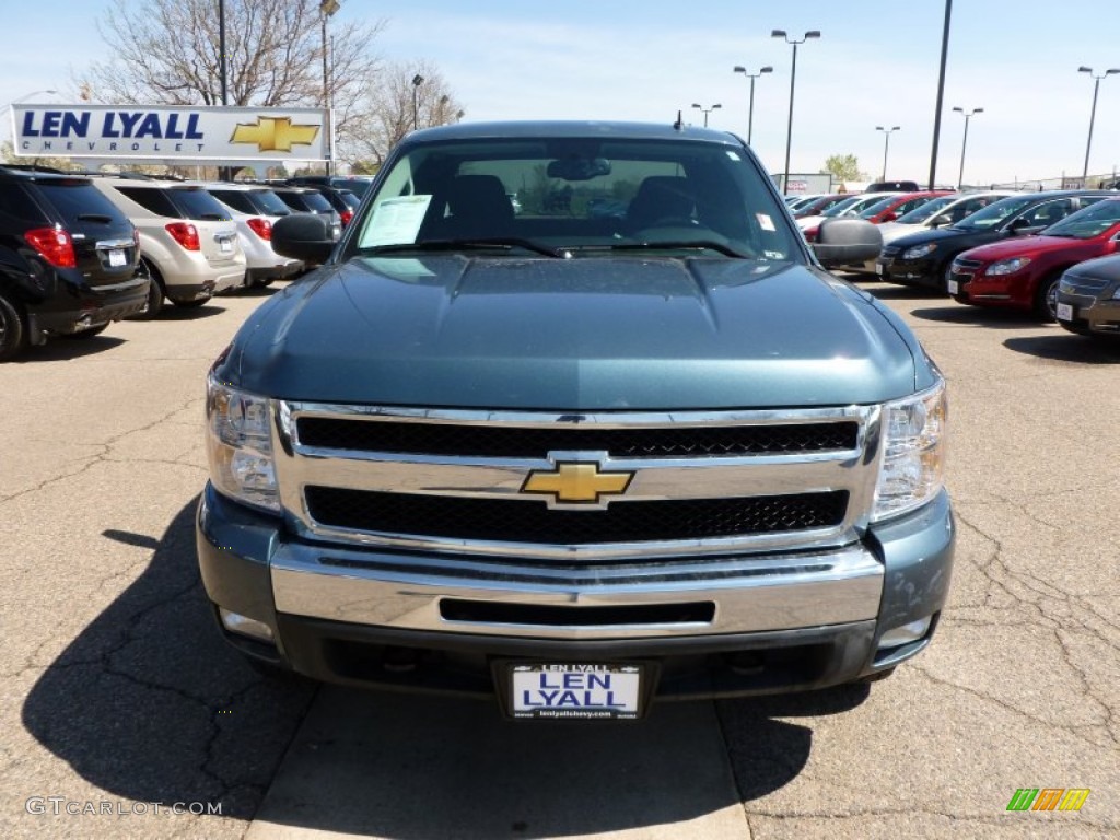 2009 Silverado 1500 LT Extended Cab 4x4 - Blue Granite Metallic / Ebony photo #3