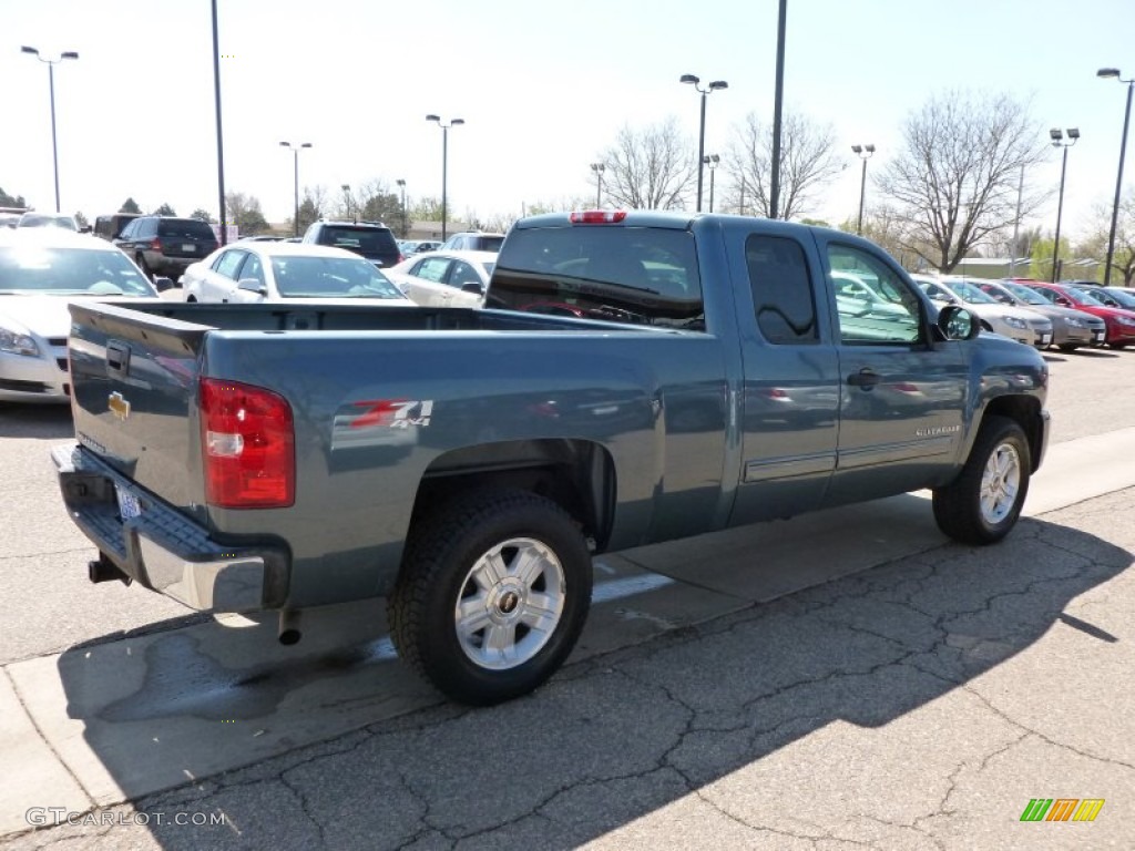 2009 Silverado 1500 LT Extended Cab 4x4 - Blue Granite Metallic / Ebony photo #4