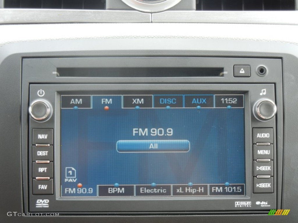 2010 Enclave CXL - Quicksilver Metallic / Titanium/Dark Titanium photo #24