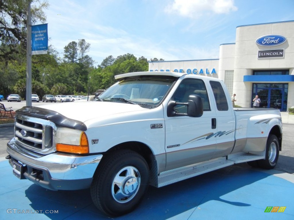 1999 F350 Super Duty Lariat SuperCab 4x4 Dually - Oxford White / Medium Prairie Tan photo #1