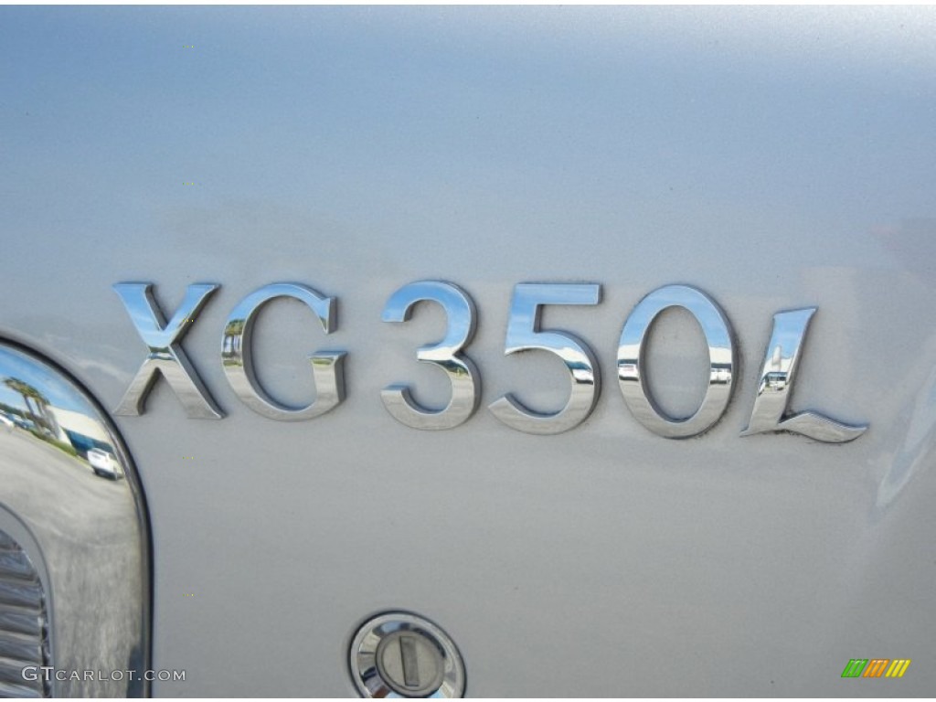 2005 Hyundai XG350 L Marks and Logos Photos