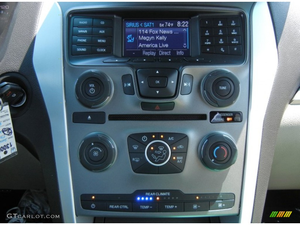 2013 Ford Explorer FWD Controls Photo #63340879