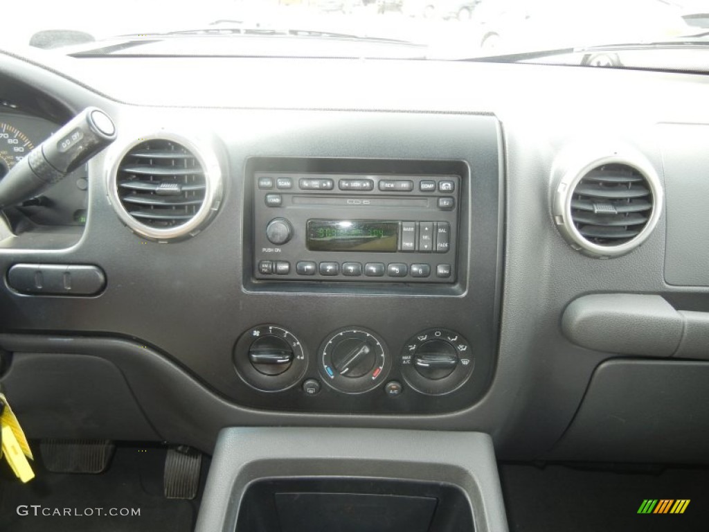 2003 Expedition XLT - Dark Shadow Grey Metallic / Flint Grey photo #20