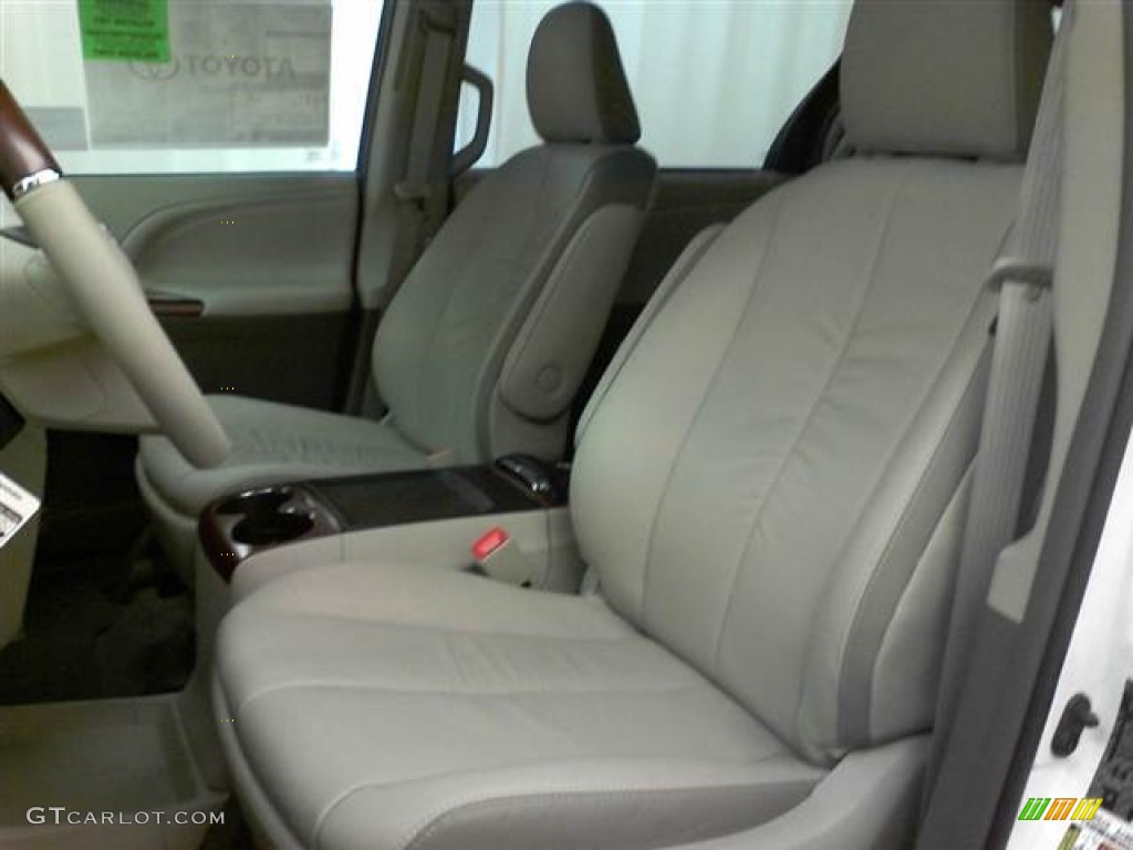 2012 Sienna Limited - Super White / Bisque photo #12