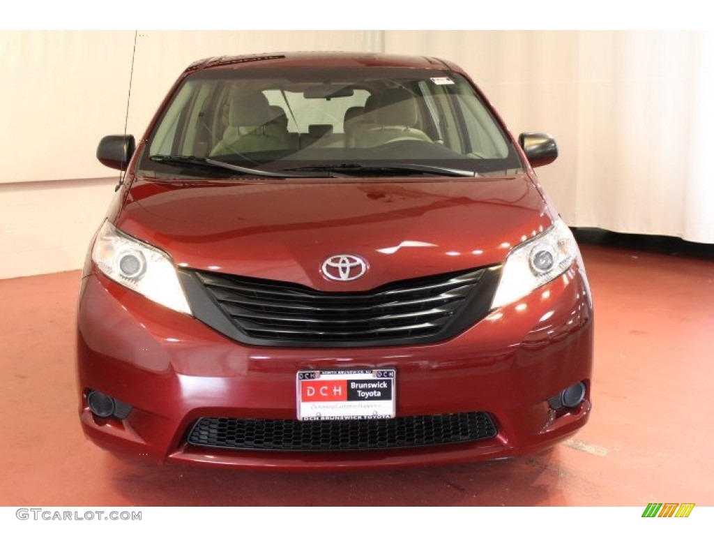2011 Sienna V6 - Salsa Red Pearl / Bisque photo #2