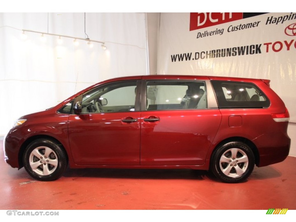 2011 Sienna V6 - Salsa Red Pearl / Bisque photo #3