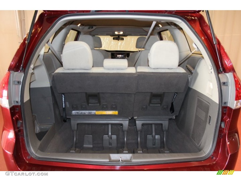 2011 Sienna V6 - Salsa Red Pearl / Bisque photo #15