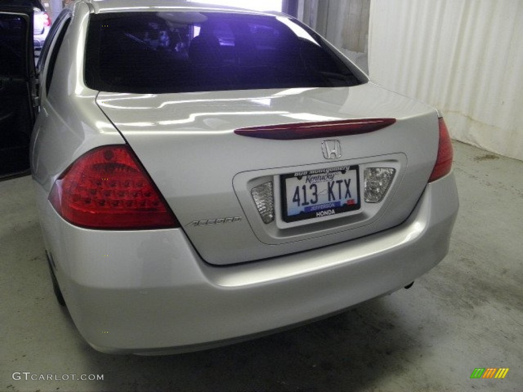 2007 Accord Value Package Sedan - Alabaster Silver Metallic / Black photo #9