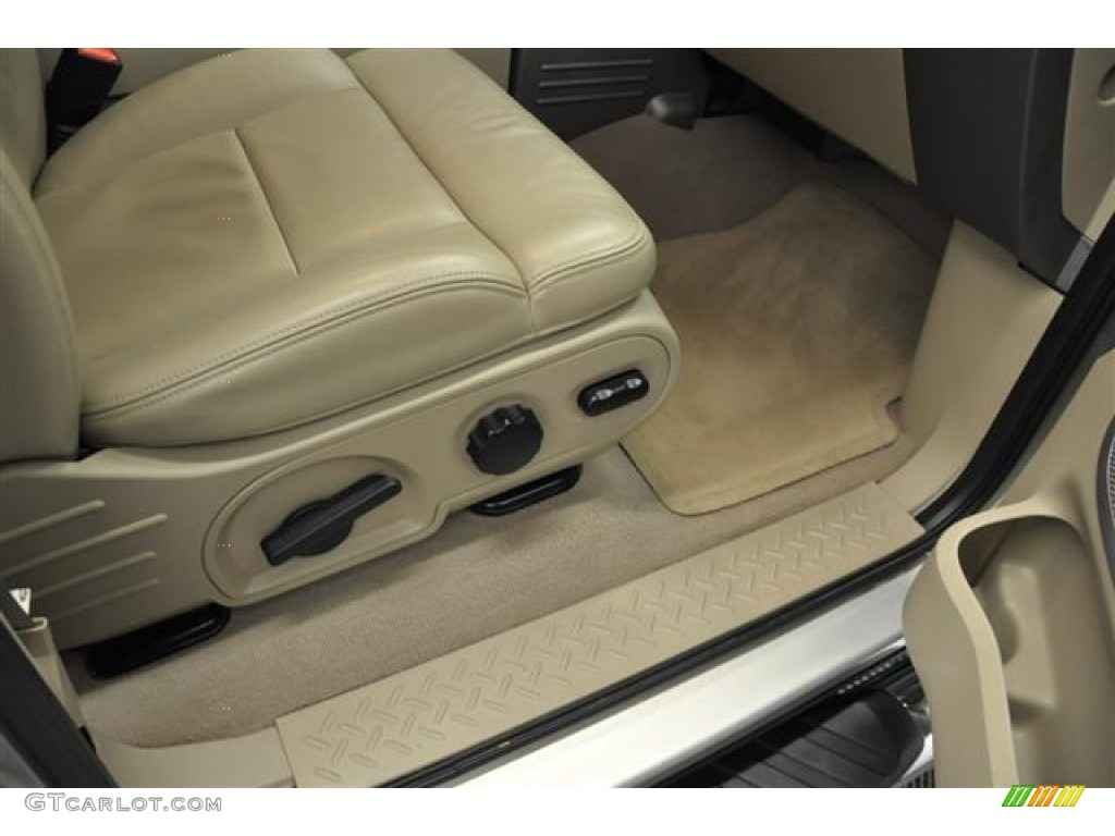2006 F150 Lariat SuperCrew 4x4 - Arizona Beige Metallic / Tan photo #18