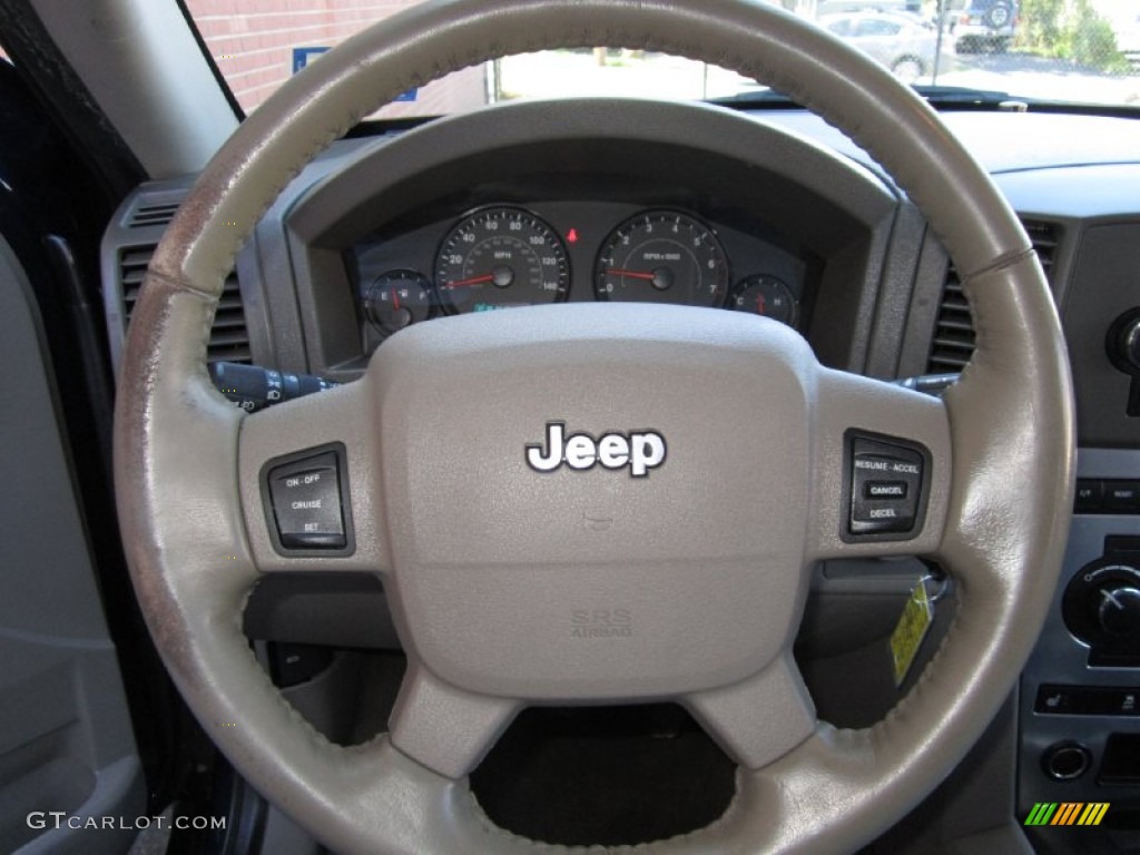 2006 Grand Cherokee Laredo 4x4 - Midnight Blue Pearl / Khaki photo #23