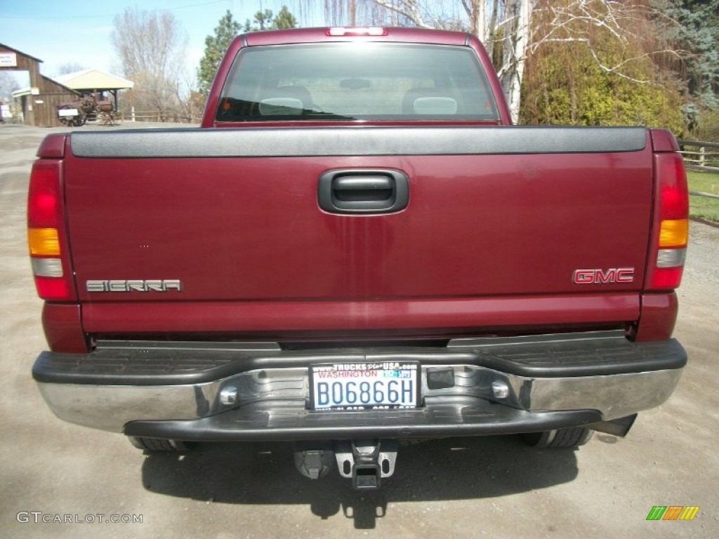 2001 Sierra 2500HD SLE Crew Cab 4x4 - Dark Toreador Red Metallic / Graphite photo #3