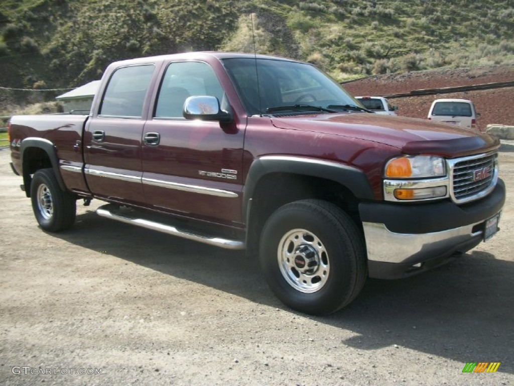 2001 Sierra 2500HD SLE Crew Cab 4x4 - Dark Toreador Red Metallic / Graphite photo #37