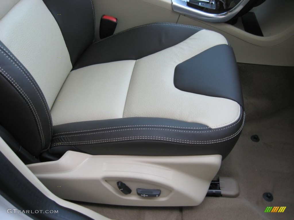 2012 Volvo XC60 T6 AWD Front Seat Photos