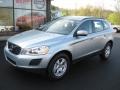 Front 3/4 View of 2012 XC60 3.2 AWD