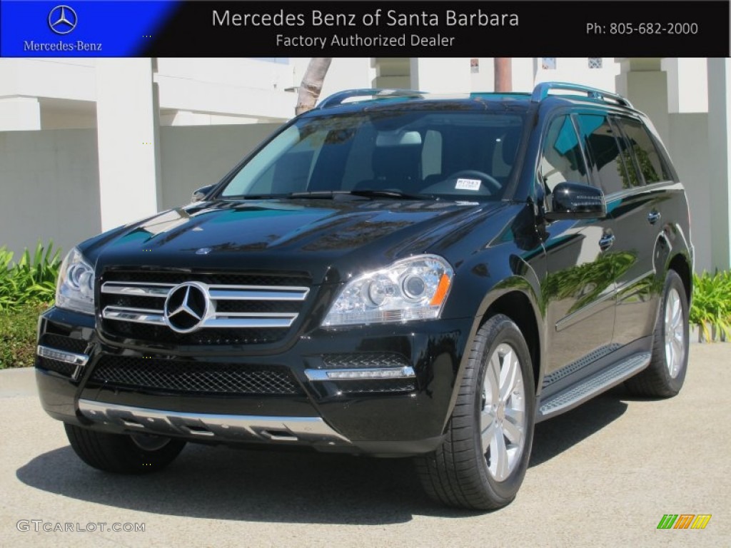 Black Mercedes-Benz GL