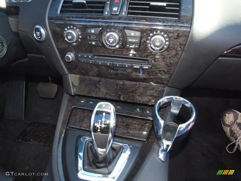 2010 BMW 6 Series 650i Convertible Controls Photo #63354092