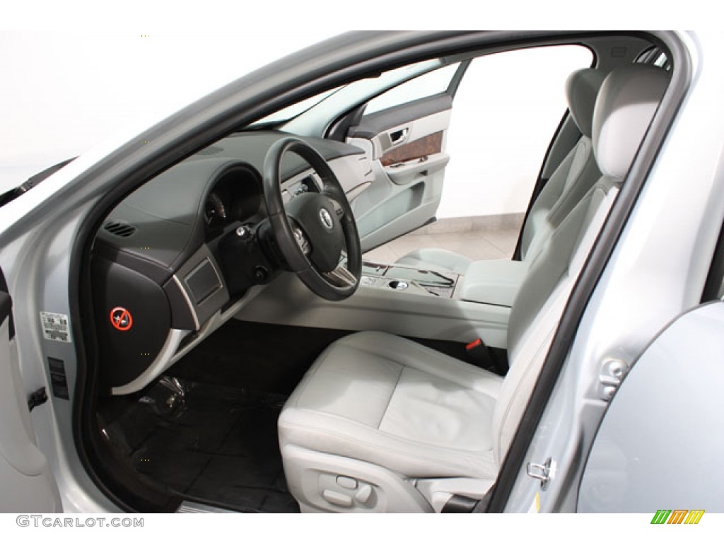 Dove/Charcoal Interior 2009 Jaguar XF Luxury Photo #63354185