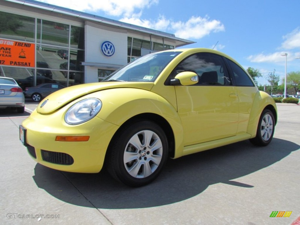 2009 New Beetle 2.5 Coupe - Sunflower Yellow / Black photo #1