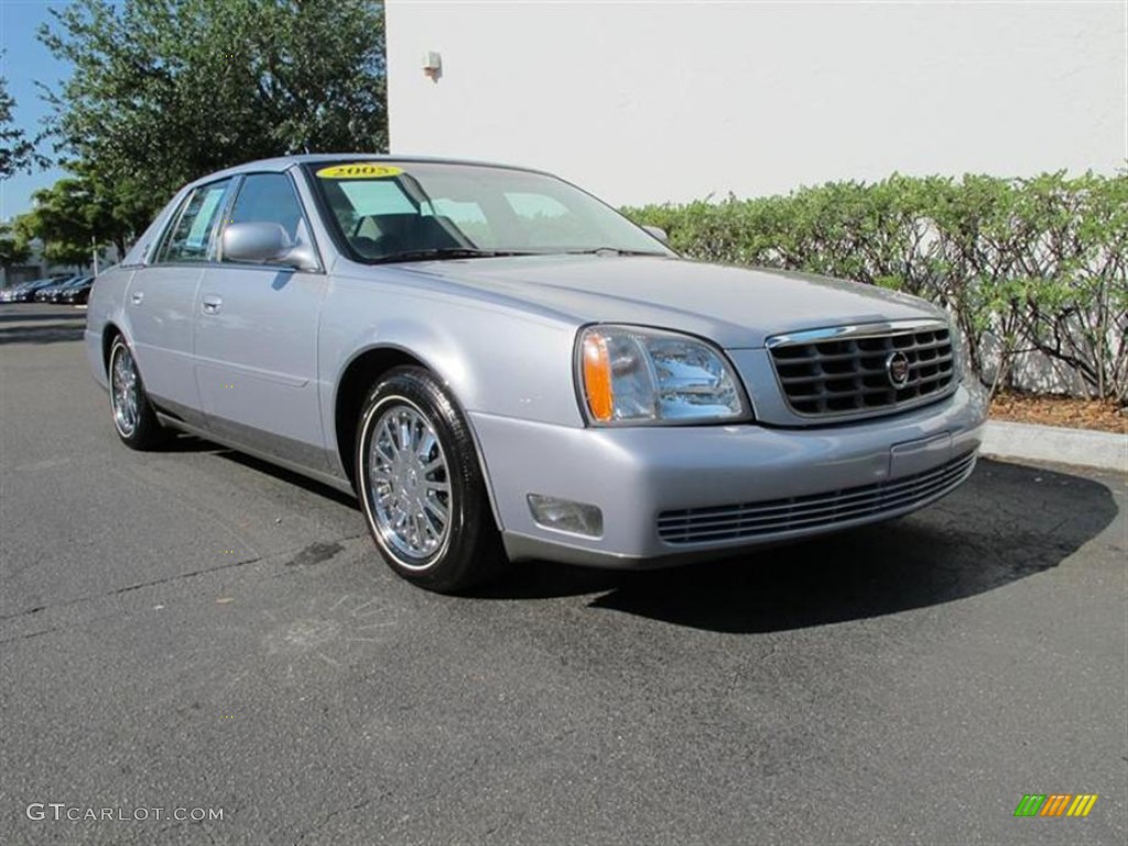 Blue Ice 2005 Cadillac DeVille DHS Exterior Photo #63356966