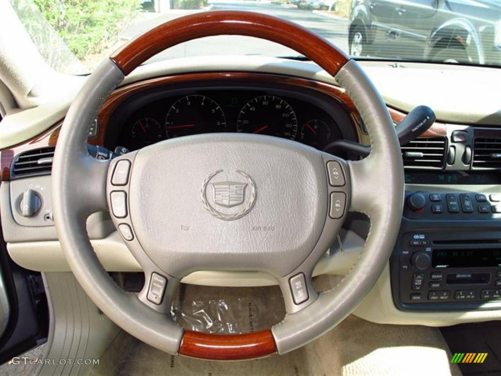 2005 Cadillac DeVille DHS Shale Steering Wheel Photo #63357113