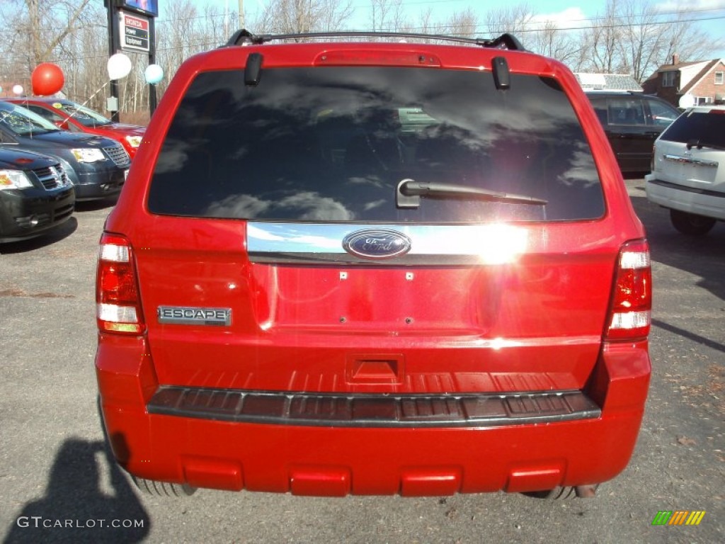 2010 Escape Limited 4WD - Sangria Red Metallic / Charcoal Black photo #16