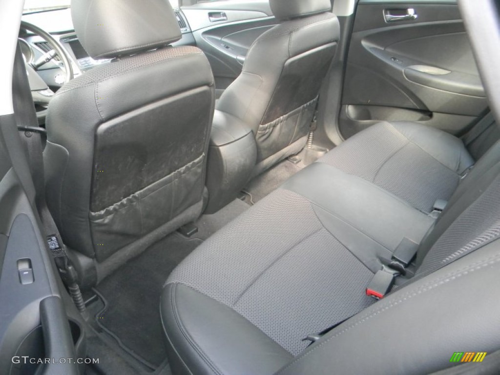 2011 Sonata SE - Midnight Black / Black photo #12