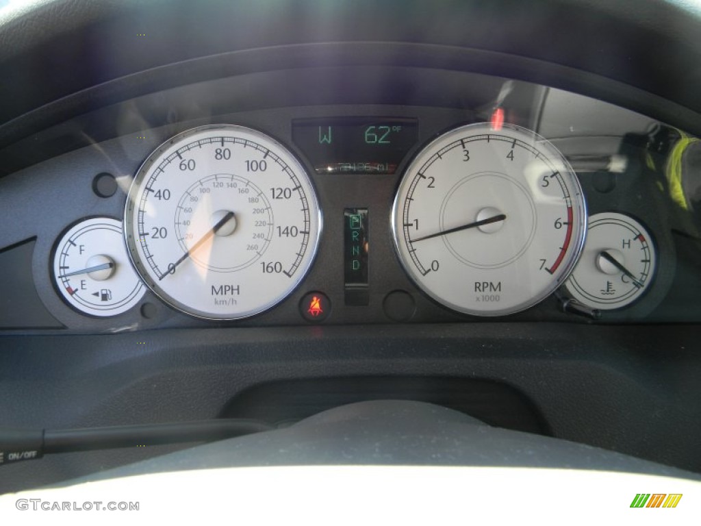 2005 300 C HEMI AWD - Brilliant Black Crystal Pearl / Dark Slate Gray/Medium Slate Gray photo #18