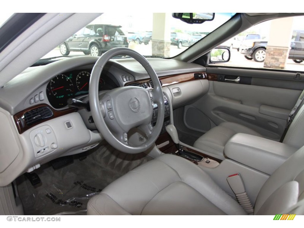 Shale Interior 2004 Cadillac Seville SLS Photo #63367794