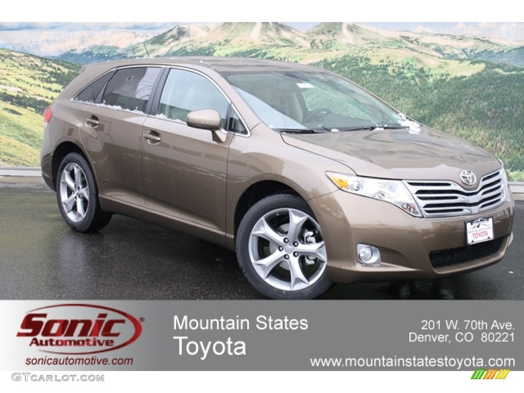 2012 Venza LE AWD - Golden Umber Mica / Ivory photo #1