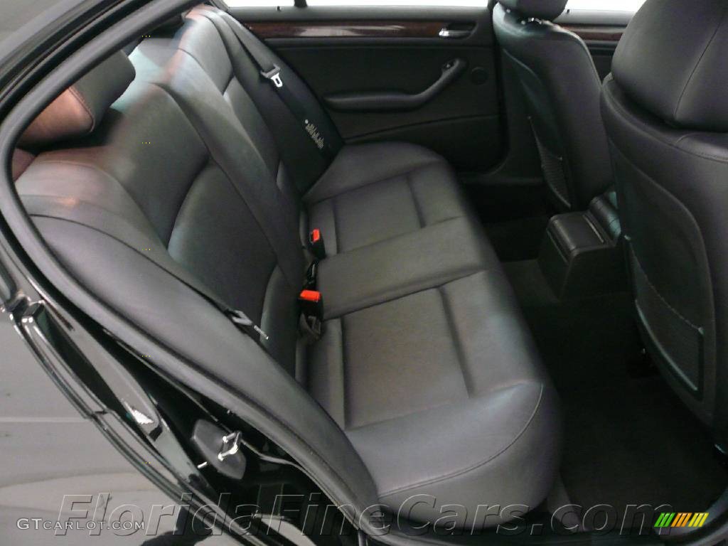 2001 3 Series 325i Sedan - Jet Black / Black photo #14
