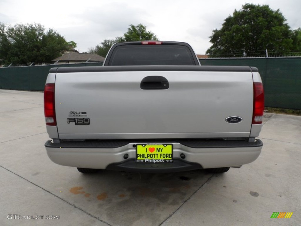 2004 F150 STX Heritage Regular Cab - Silver Metallic / Heritage Graphite Grey photo #4