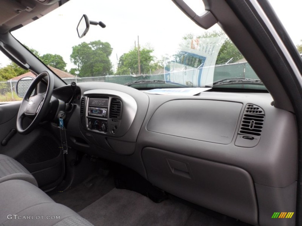 2004 F150 STX Heritage Regular Cab - Silver Metallic / Heritage Graphite Grey photo #27
