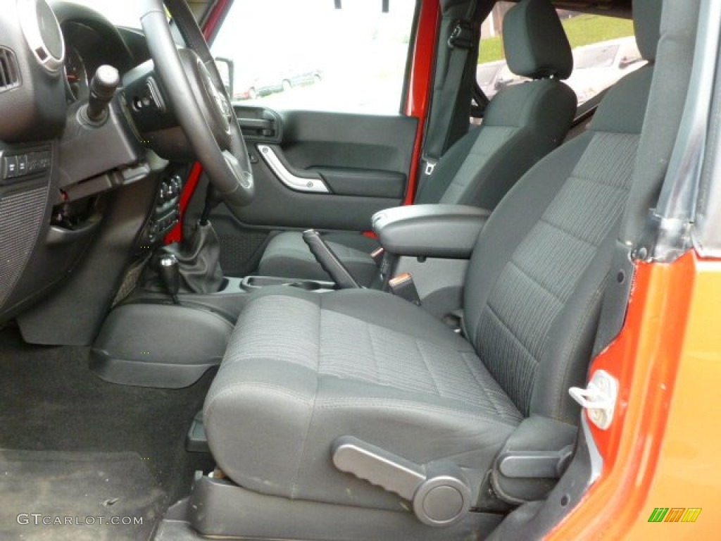 2011 Wrangler Rubicon 4x4 - Flame Red / Black photo #10