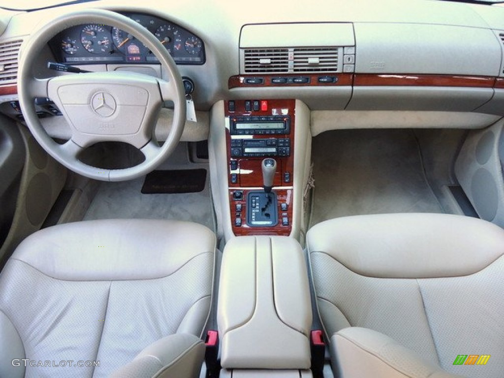 1999 Mercedes-Benz S 320 Sedan Parchment Dashboard Photo #63380243