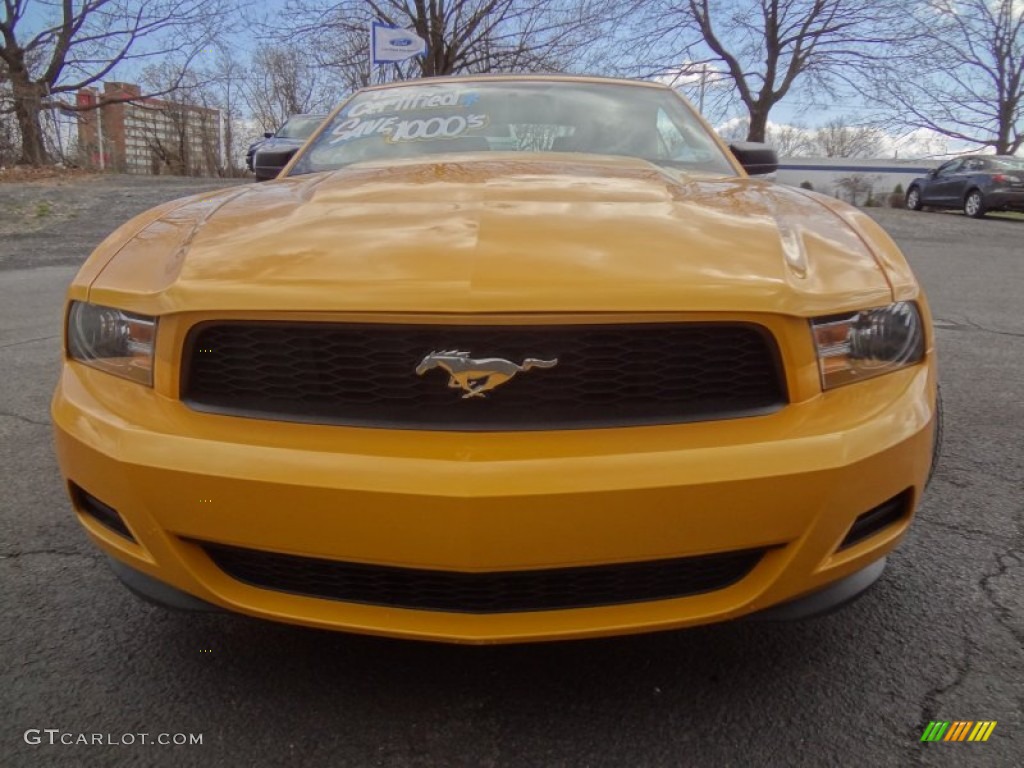 2012 Mustang V6 Convertible - Yellow Blaze Metallic Tri-Coat / Charcoal Black photo #4
