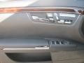 Black - S 550 Sedan Photo No. 6