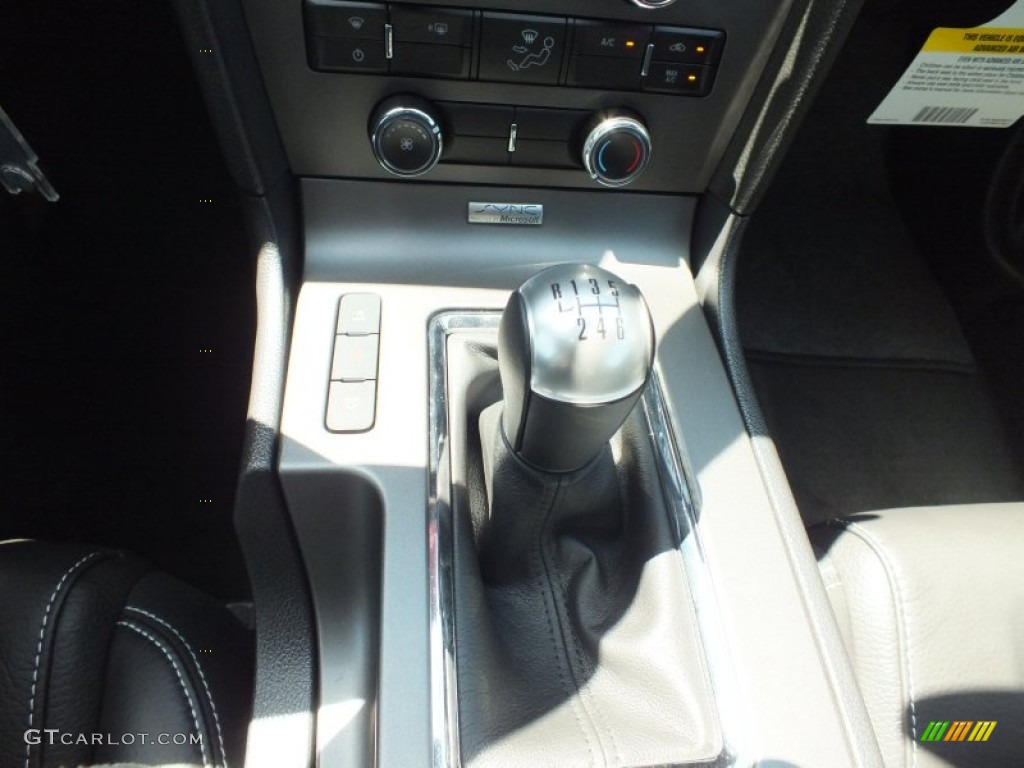 2012 Ford Mustang GT Premium Coupe 6 Speed Manual Transmission Photo #63388153