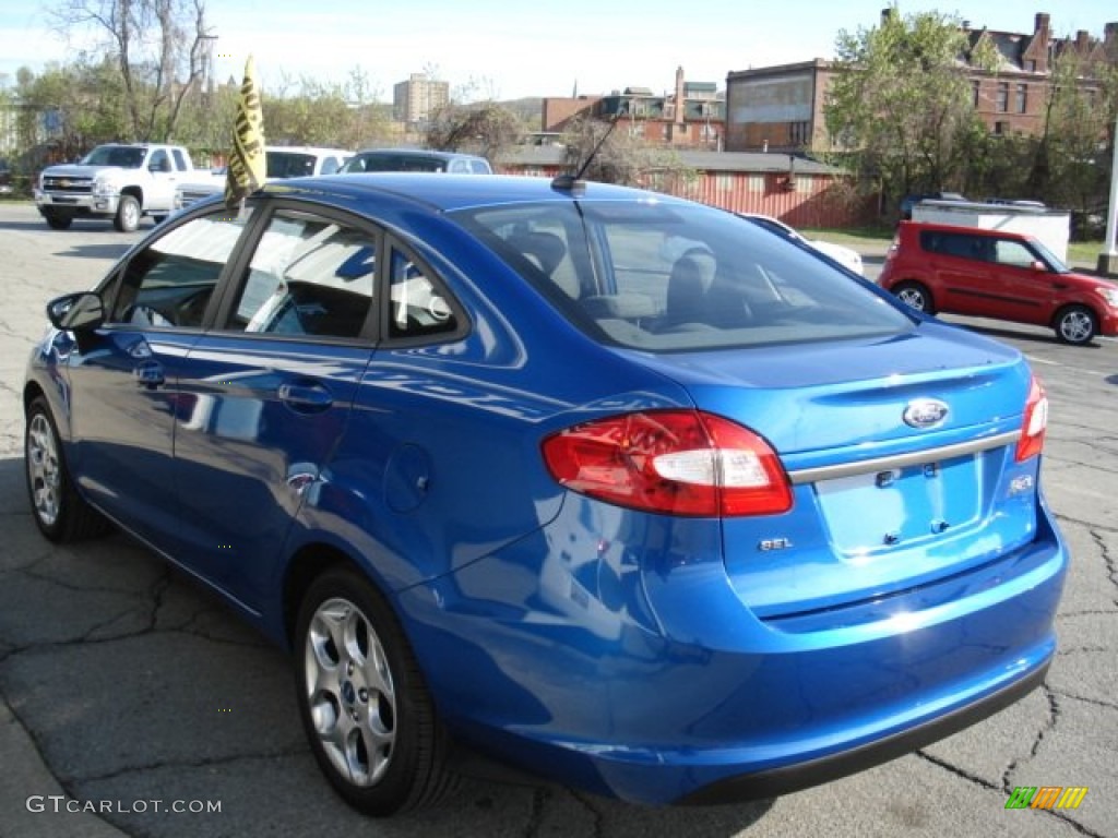 2011 Fiesta SEL Sedan - Blue Flame Metallic / Charcoal Black/Blue Cloth photo #5