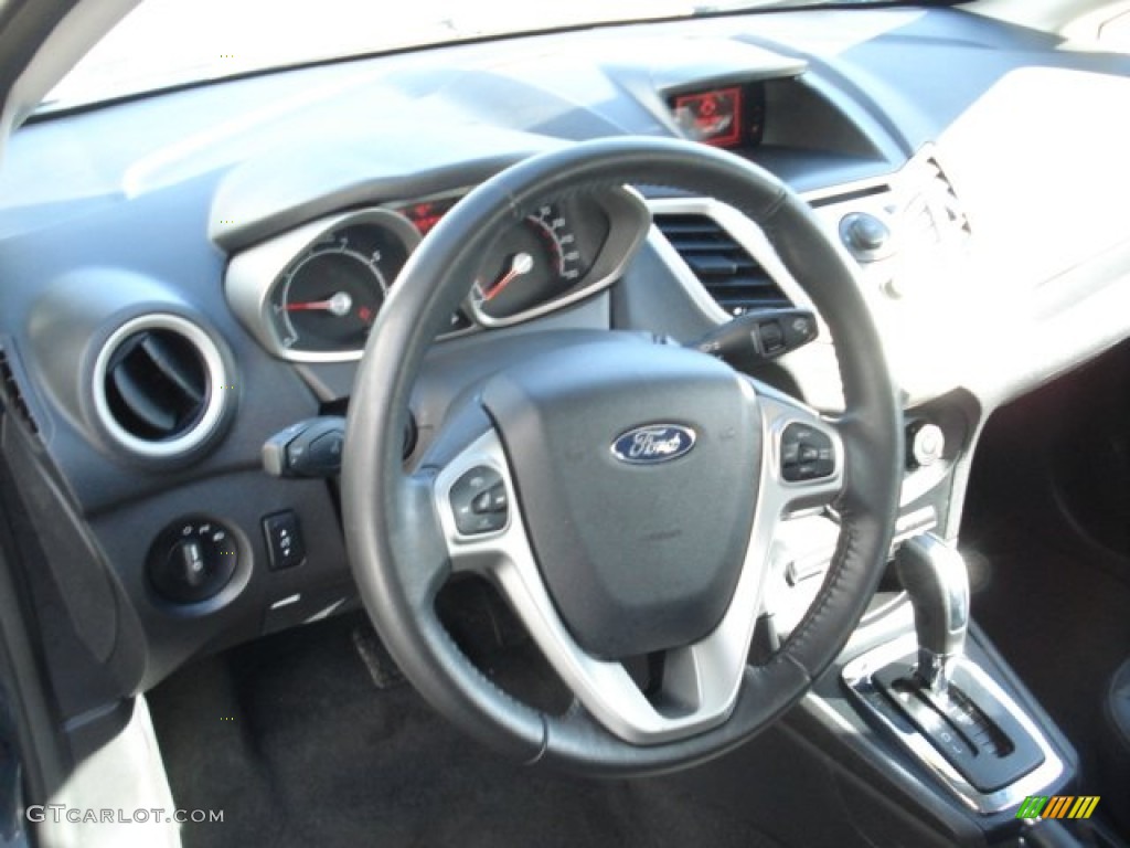 2011 Ford Fiesta SES Hatchback Charcoal Black/Blue Cloth Steering Wheel Photo #63389891