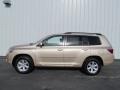 2010 Sandy Beach Metallic Toyota Highlander V6 4WD  photo #2