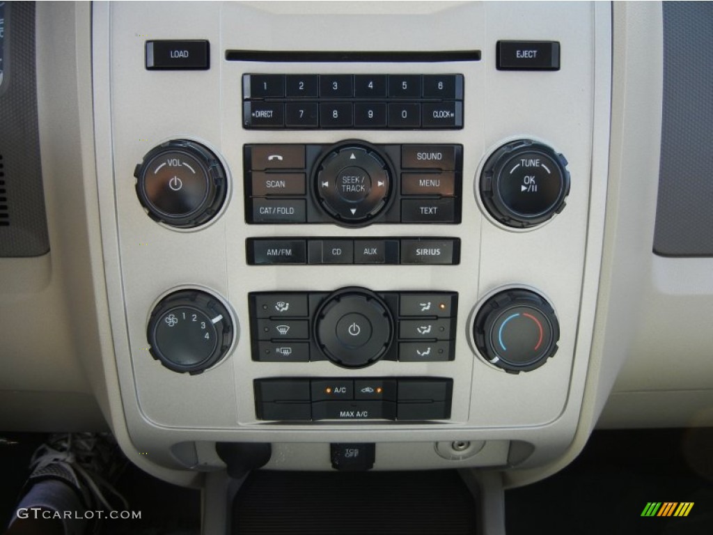 2011 Ford Escape XLT Controls Photo #63391972