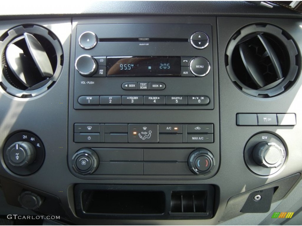 2012 Ford F350 Super Duty XL Crew Cab 4x4 Controls Photo #63393136