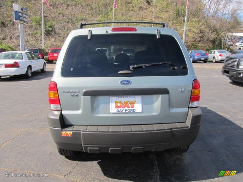 2006 Escape XLT V6 4WD - Titanium Green Metallic / Medium/Dark Flint photo #3