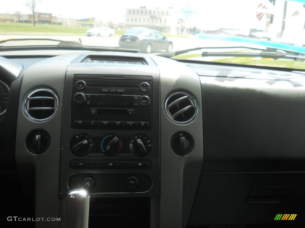 2004 F150 FX4 SuperCrew 4x4 - Black / Black photo #15